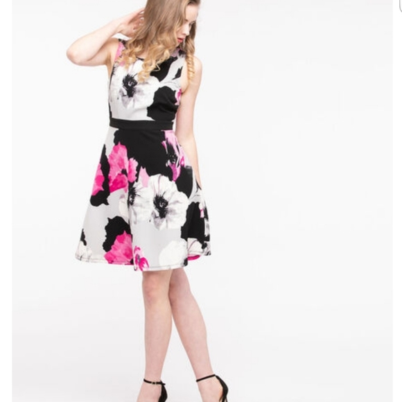 SIZE 18 DRESS - Picture 3 of 8